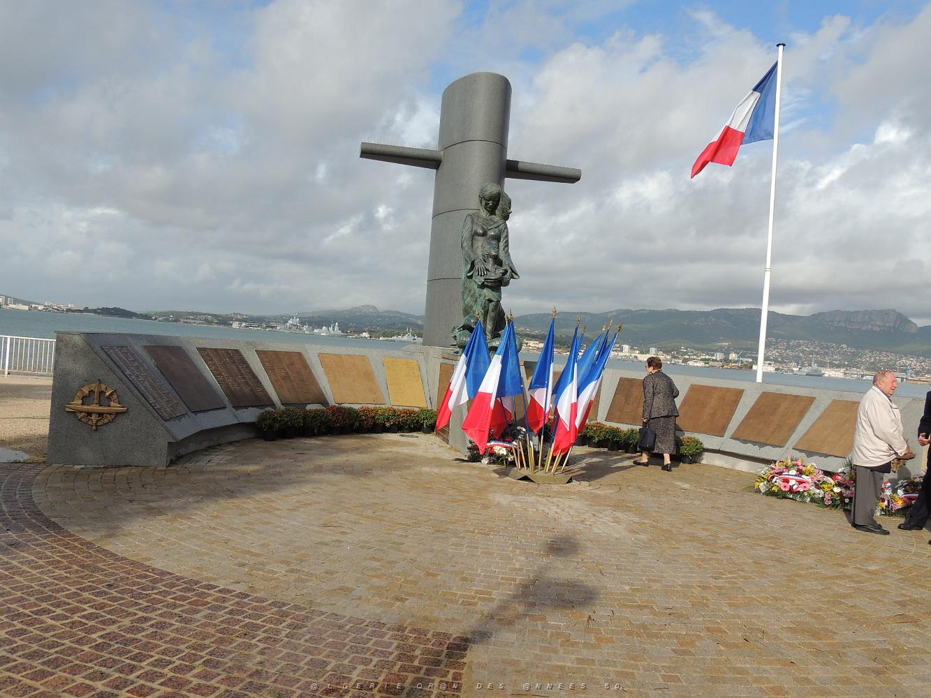 2018 11 01 TOULON HOMMAGE AUX VICTIMES CIVILES ET MILITAIRES DES 2 GUERRES (79).JPG -           
